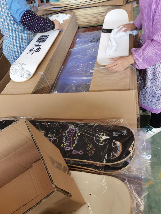 2023 Wholesale Surf Skate 7ply Maple Wooden Land Carver Surfskate Skateboard